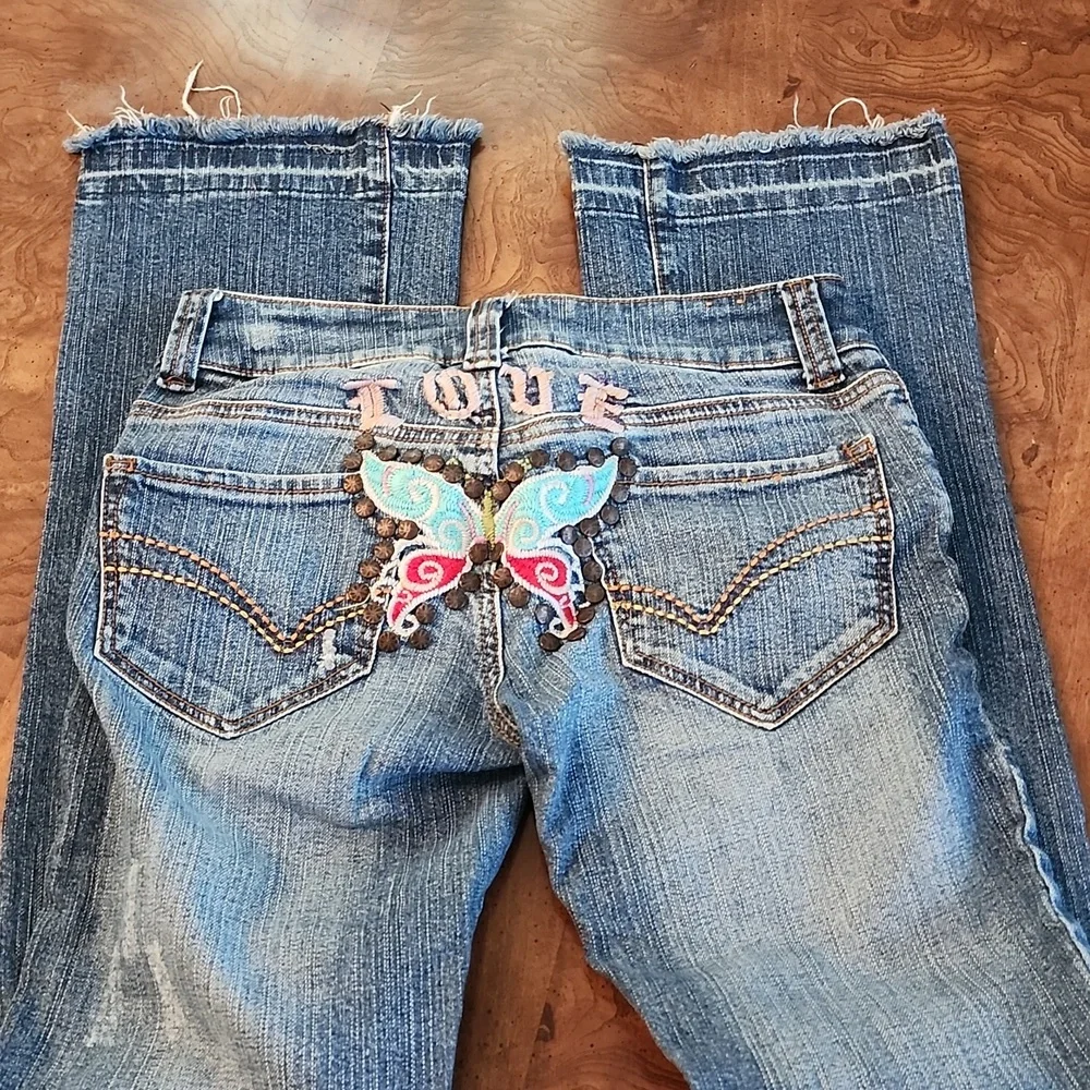 Handmade distressed low waist blue jeans - Picture 6 of 8